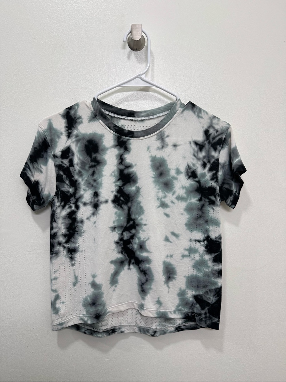 lululemon Tie-Dye Cropped Tee